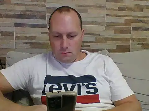 lustonfan online show from March 13, 12:45 pm