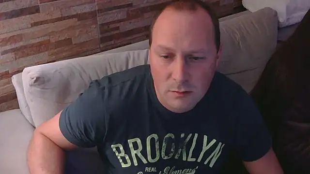 lustonfan online show from May 1, 2:38 am