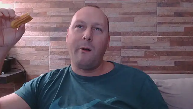 lustonfan online show from June 15, 9:28 pm