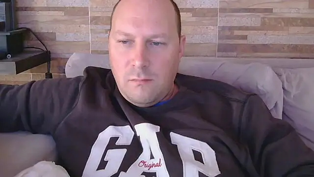 lustonfan online show from June 19, 11:58 am