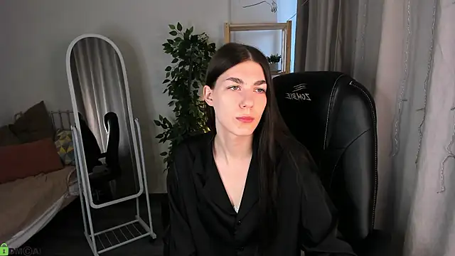 Snapshot of LunaRossaa chatting on June 3, 11:54 pm LunaRossaa online show from June 3, 11:54 pm