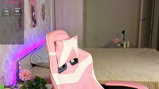 Sugar Kitten12 online show from June 18, 1:50 am