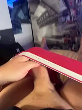 MatthewEmme2121 online show from July 31, 11:26 pm