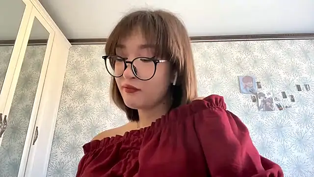 Bella Voraesynd online show from March 11, 8:09 am