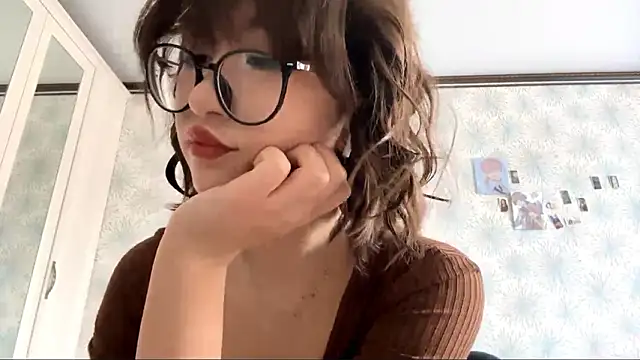 Bella Voraesynd online show from March 13, 8:10 am