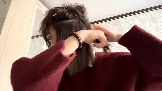 Bella Voraesynd online show from March 18, 6:05 am