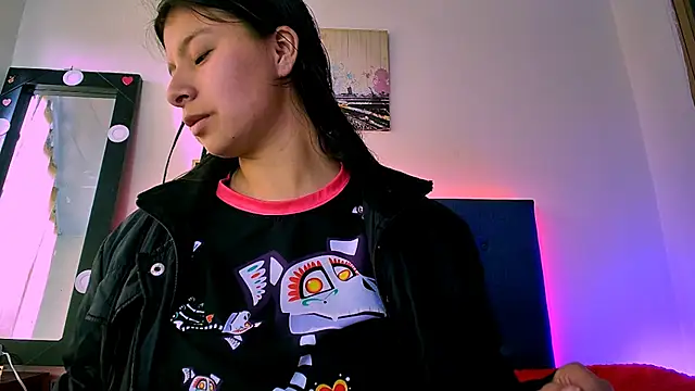 Snapshot of HIMAWARY_SOIN5 chatting on July 20, 1:46 pm HIMAWARY SOIN5 online show from July 20, 1:46 pm