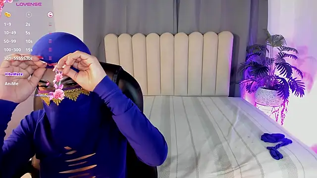 layla leila01 online show from March 6, 1:51 pm