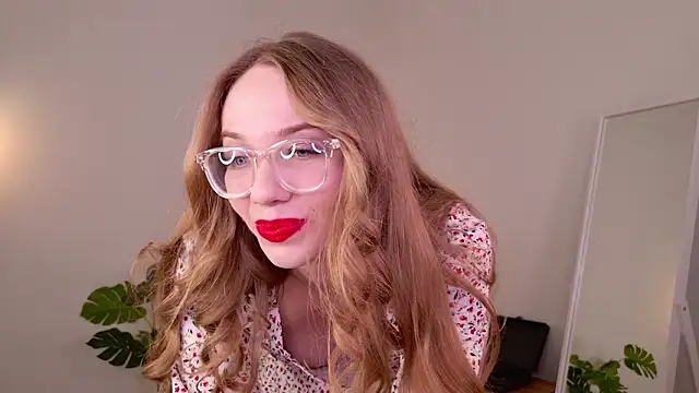 Arya Bell online show from March 8, 9:07 pm