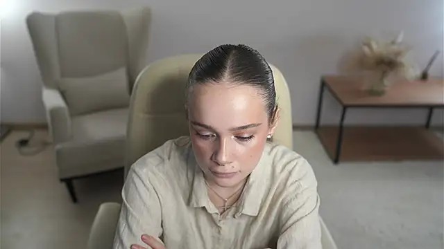 MeriPhelan online show from March 9, 9:02 am