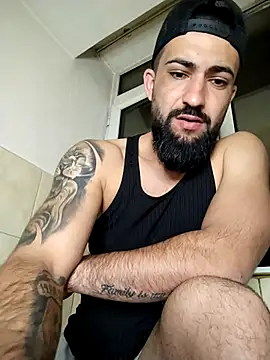 Snapshot of Tommy_Porn_ chatting on April 19, 8:11 pm Tommy Porn online show from April 19, 8:11 pm