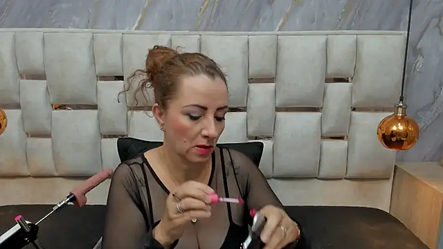 Snapshot of Milf_Drip chatting on May 28, 12:24 pm Milf Drip online show from May 28, 12:24 pm
