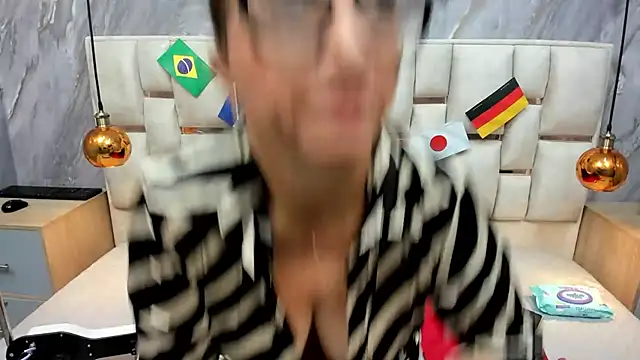 Snapshot of Milf_Drip chatting on June 20, 12:41 pm Milf Drip online show from June 20, 12:41 pm