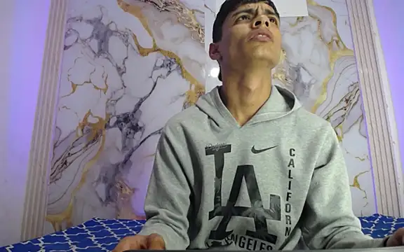 Naughty hot01 online show from March 16, 9:13 am