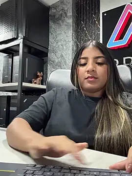 Snapshot of Emma_Carteer_1 chatting on March 13, 4:30 am Emma Carteer 1 online show from March 13, 4:30 am