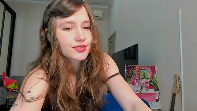 MaryannSofts online show from April 22, 3:35 pm