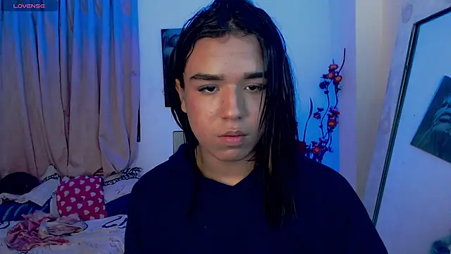 Candyy doll   online show from March 12, 9:26 am