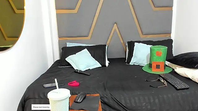 juana valkiria online show from July 1, 3:52 am