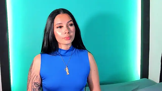 Emma AH online show from April 24, 4:31 pm