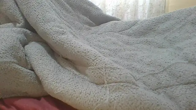 Snapshot of ndivhuwomuleya chatting on May 8, 8:41 am ndivhuwomuleya online show from May 8, 8:41 am