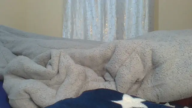 Snapshot of ndivhuwomuleya chatting on July 3, 3:35 am ndivhuwomuleya online show from July 3, 3:35 am