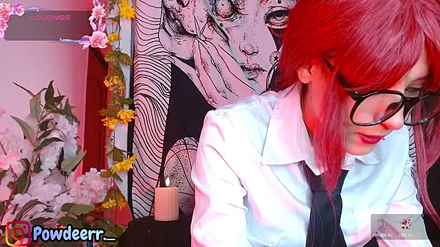 Snapshot of LeePowder chatting on April 4, 2:10 am LeePowder online show from April 4, 2:10 am