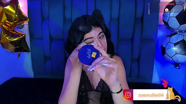 Snapshot of Zoe_Axel1 chatting on June 29, 7:47 pm Zoe Axel1 online show from June 29, 7:47 pm