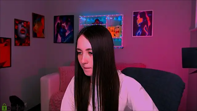 Snapshot of bella_dorn chatting on April 27, 12:14 pm bella dorn online show from April 27, 12:14 pm