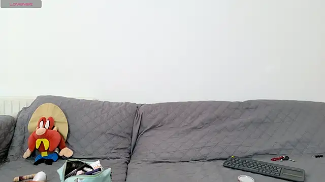 vanessaadol online show from July 26, 9:38 am