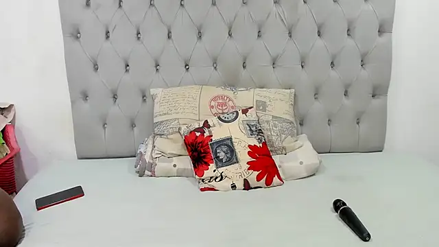 DarkBubble xx online show from April 27, 10:19 pm