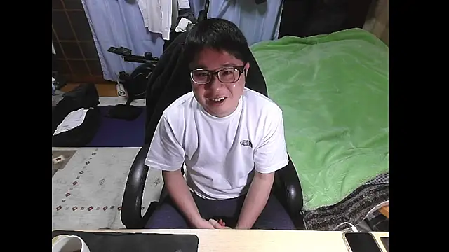 hide39 online show from March 16, 2:54 pm