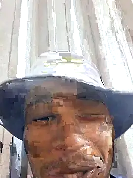 roariel online show from March 10, 7:30 pm