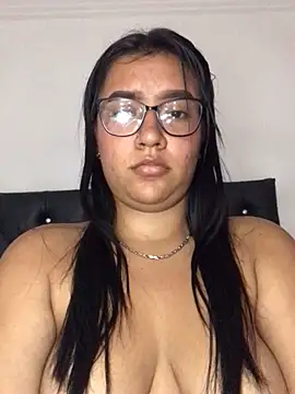 alaana greey online show from March 11, 1:00 am