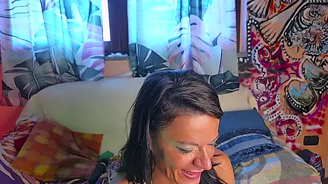bellad0nna online show from June 16, 12:19 pm