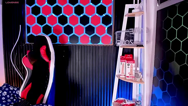 Cristopher Wild online show from April 30, 8:57 pm