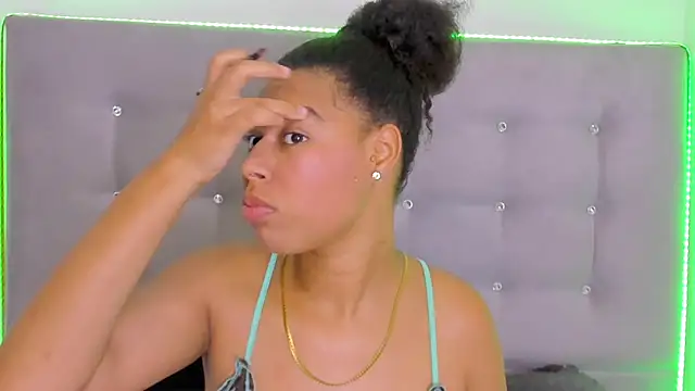 tatianasquirthot online show from June 7, 7:06 pm