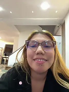Lia Sterling online show from April 25, 10:51 pm