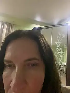 Snapshot of TeraGold46 chatting on April 16, 6:41 pm TeraGold46 online show from April 16, 6:41 pm