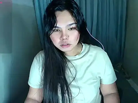 urasian prettyrica online show from June 12, 9:25 pm