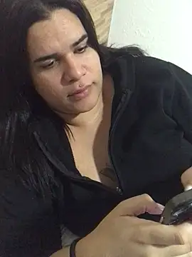 Snapshot of Gabrielaparaiso chatting on June 6, 1:27 pm Gabrielaparaiso online show from June 6, 1:27 pm