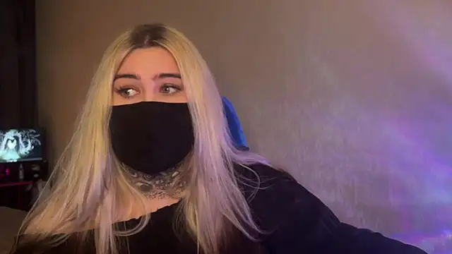 Xtoni  online show from March 13, 8:21 am