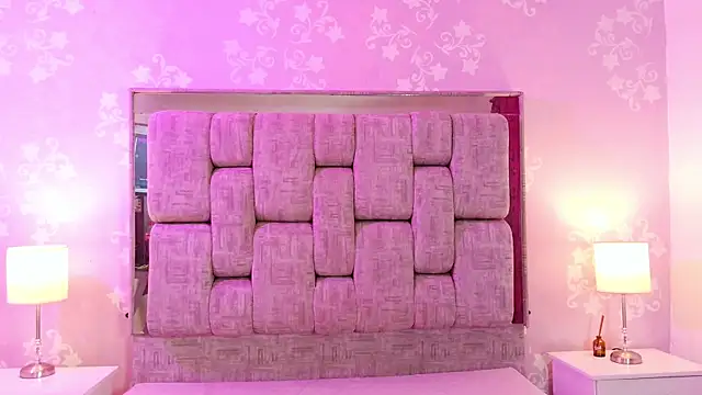Snapshot of SweetAlana16 chatting on August 4, 7:49 pm SweetAlana16 online show from August 4, 7:49 pm