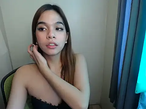 Snapshot of bigcock_sassy69 chatting on May 17, 3:15 am bigcock sassy69 online show from May 17, 3:15 am