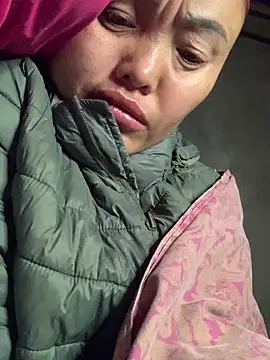 ten-girl-2k5 online show from March 16, 1:33 am