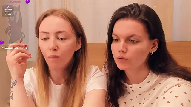 LelahLat online show from March 14, 8:53 am