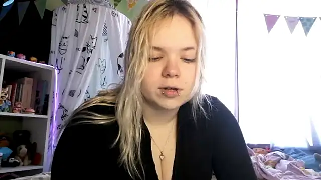 Snapshot of AnimeGirl67 chatting on March 30, 2:07 pm AnimeGirl67 online show from March 30, 2:07 pm
