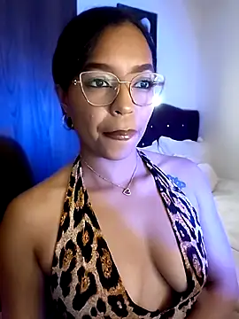 nathyjonees online show from July 23, 10:24 am