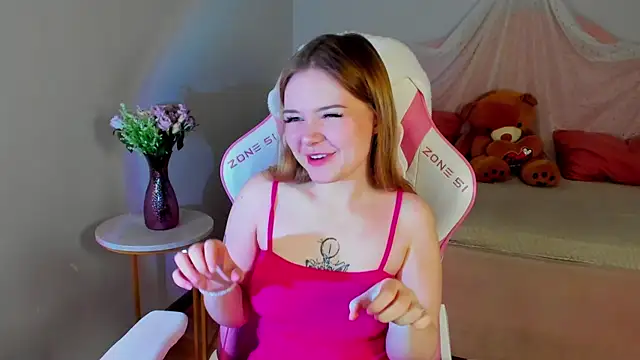 ElinaVale online show from June 2, 5:04 pm