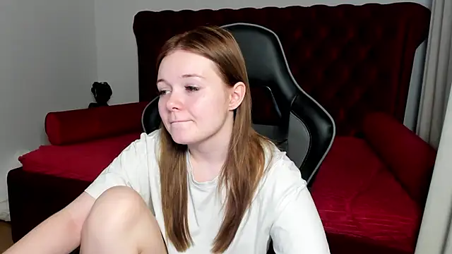 ElinaVale online show from June 11, 2:53 am