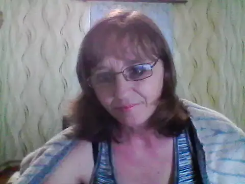 Alisaprice077 online show from March 27, 10:37 am